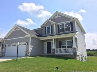 701 E Country Ridge Dr, Mahomet, IL 61853