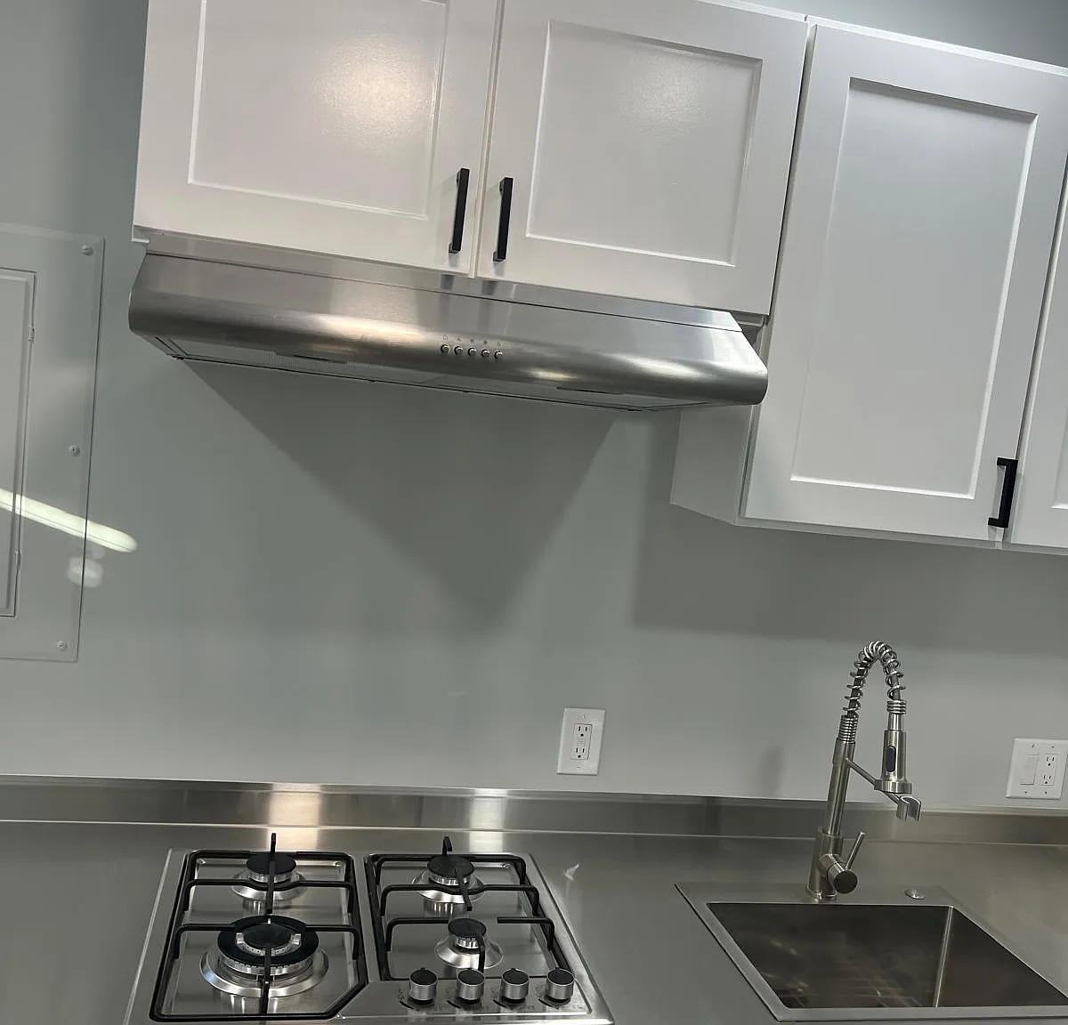 Studio, 390 sqft, $1,560 — Photo 4