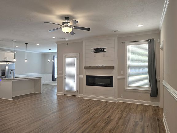 5th image of 7510 Paisley Cir