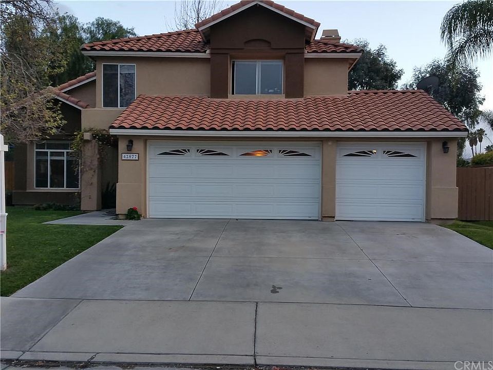 1st image of 42877 Avenida Tigre