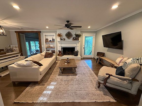 2nd image of 4701 Dove Creek Ave