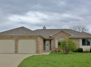 5893 N Red Oak Dr, Greenfield, IN