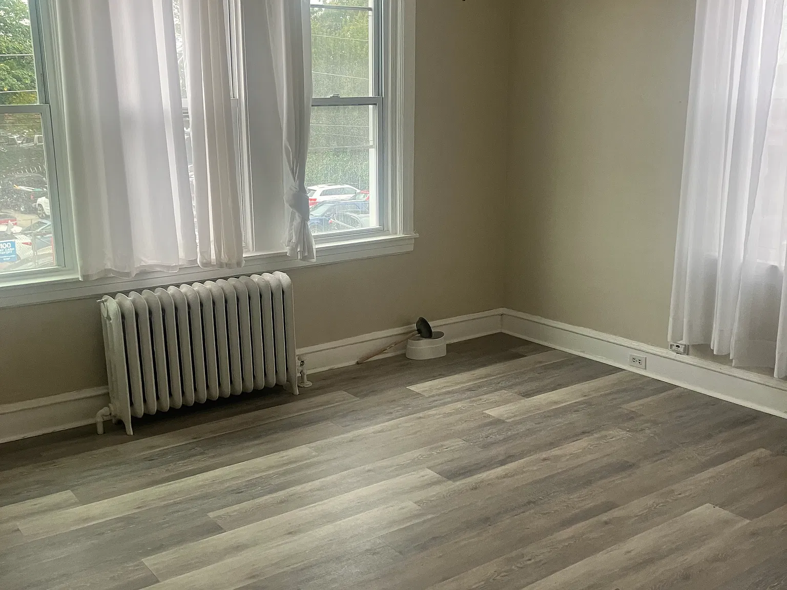 2 bed, $1,300 — Photo 3