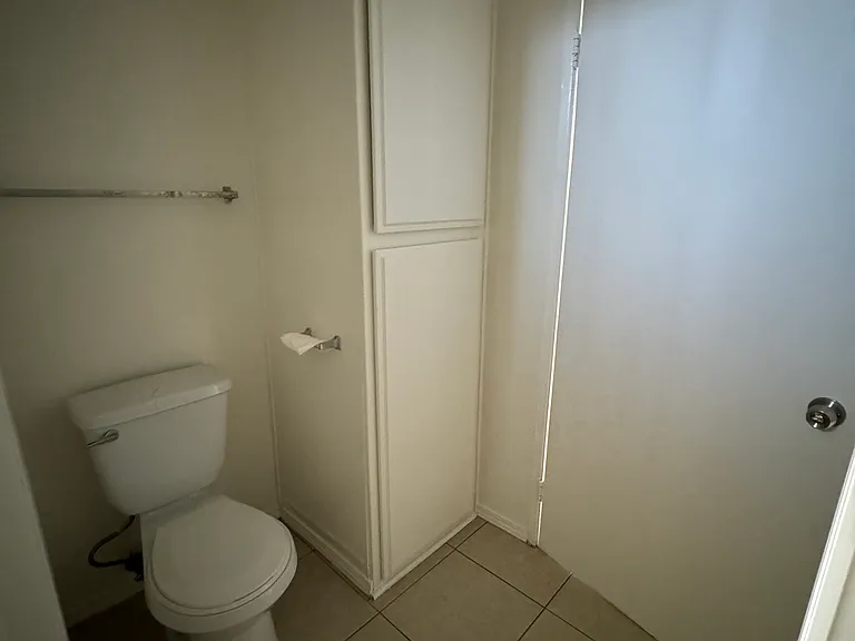 11335 Tiara St #14 — Photo 6