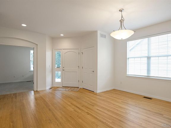 5th image of 849 Windflower Drive