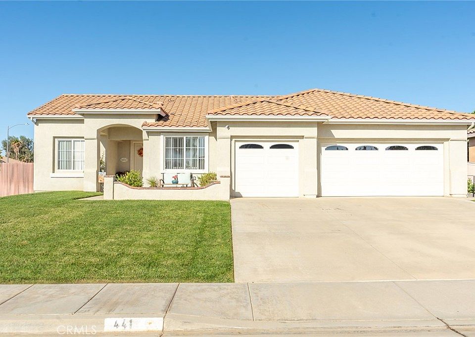 1st image of 441 Autumn Ln