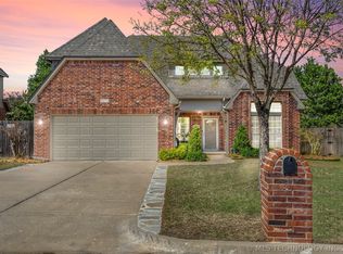 9213 E 77th St, Tulsa, OK 74133