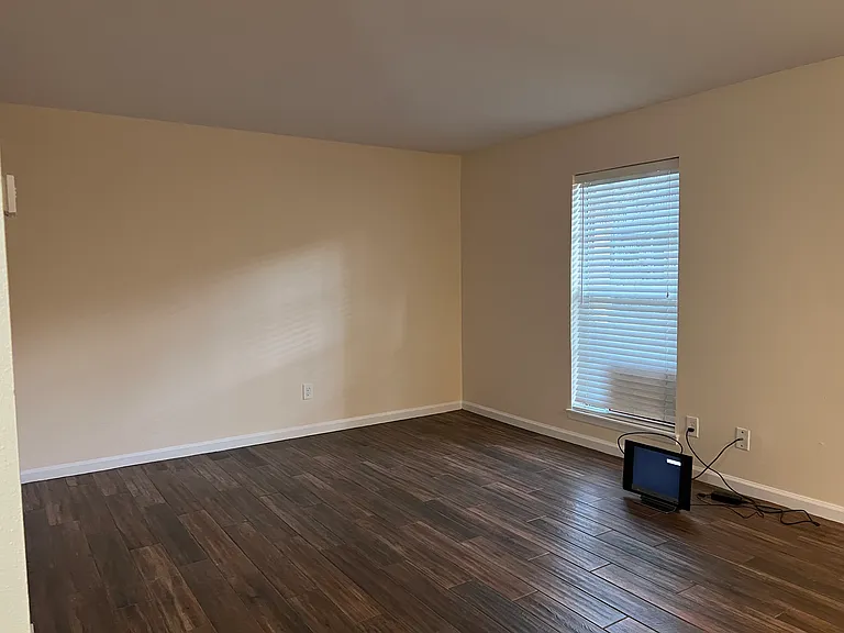8941 Gaylord Dr #205 — Photo 4