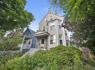 2421 N Drake Ave #3, Chicago, IL 60647