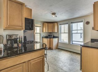 84 Willow St #2, Cambridge, MA 02141