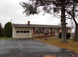 167 Mondana Ln, Hillsville, VA 24343