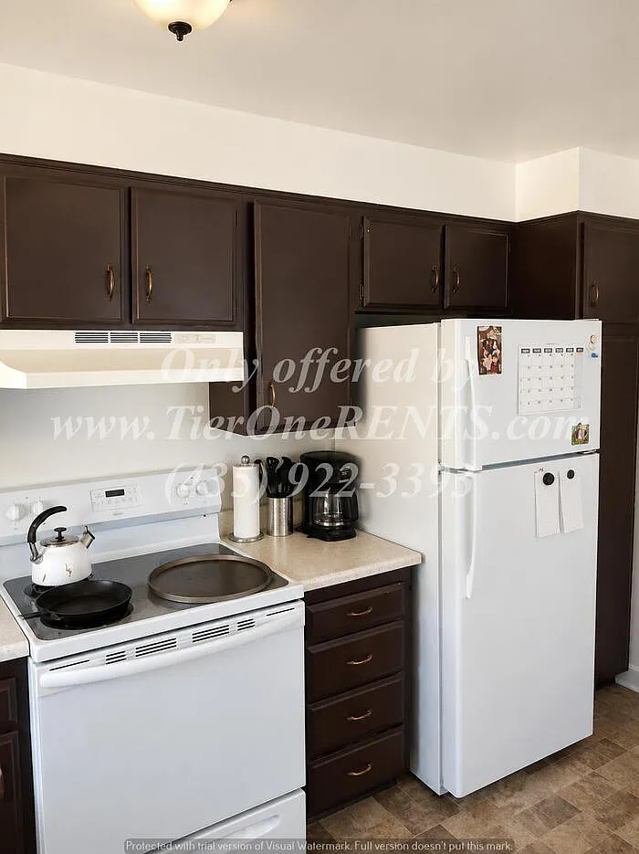 2 bed, 1.0 bath, 900 sqft, $1,295 — Photo 3