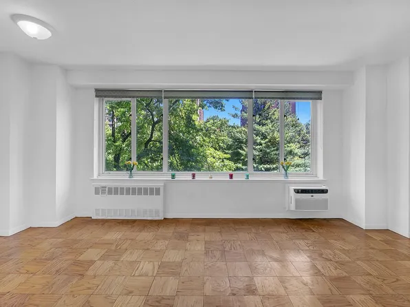 392 Central Park W APT 3G, New York, NY 10025