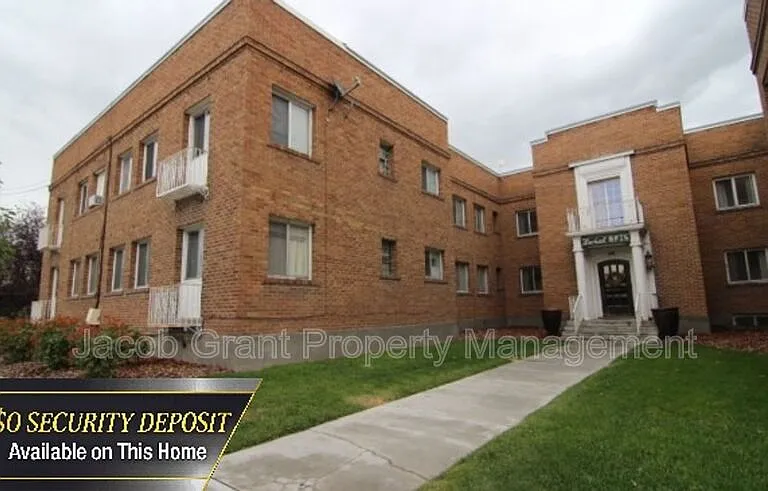 676 Memorial Dr #106 — Photo 1
