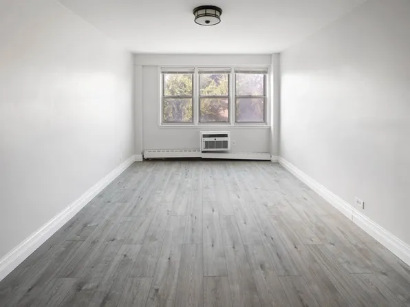 172-70 Highland Avenue image 8 of 10