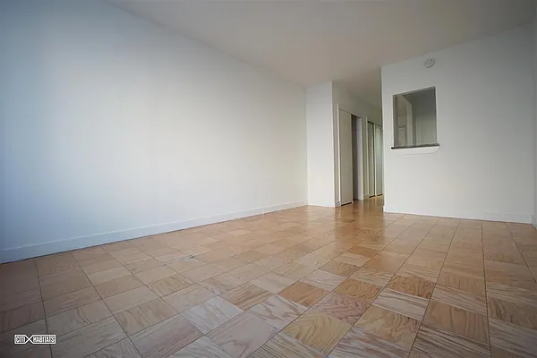 Rented by Citi Habitats | media 7