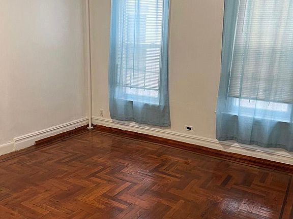 4th image of 7 Leighton Ave Floor 1