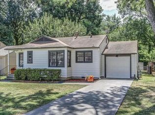 1120 E 38th Pl, Tulsa, OK 74105