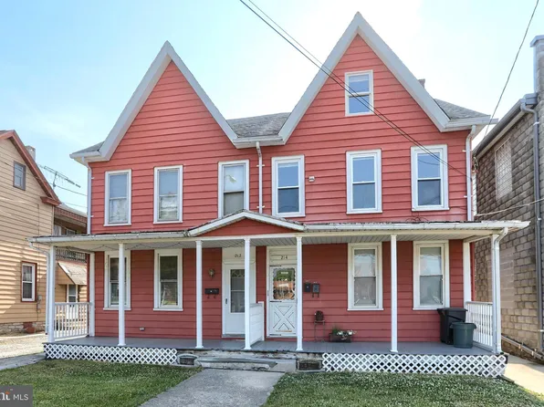 212 S Railroad St, Myerstown, PA 17067