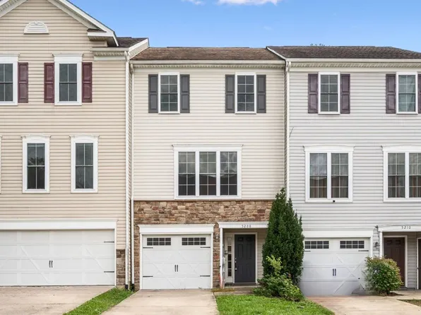 5211 Pan Tops Dr, Stephens City, VA 22655