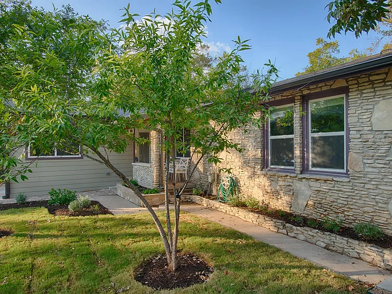 1000 W Saint Johns Ave — Photo 7