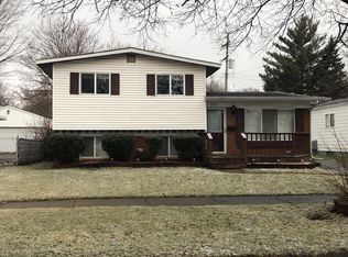 3701 Darcey Ln, Flint, MI 48506