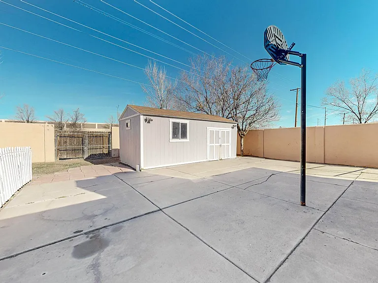 2551 Aspen Ave NW #B — Photo 25