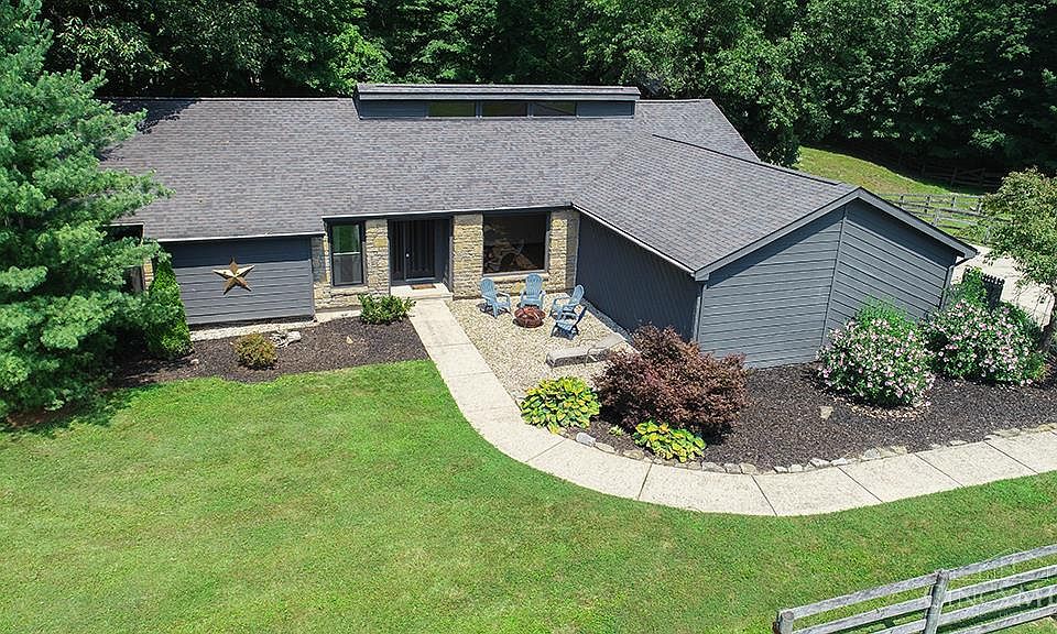 1st image of 2713 Christopher Dr