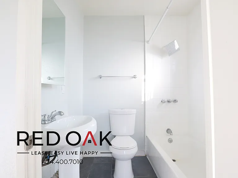 1184 E 52nd St #3/4 — Photo 26