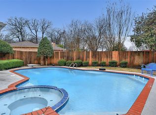 612 Royal Ridge Dr, Denison, TX 75020