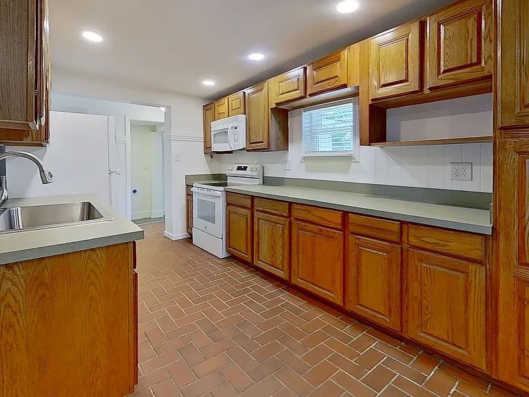 6413 Colgate Rd — Photo 6
