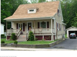 25 Howard St, Springvale, ME 04083