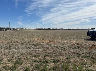 1717 West Ave, Levelland, TX 79336