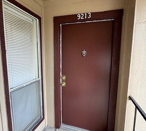 3rd image of 9213 Imogene St #9213