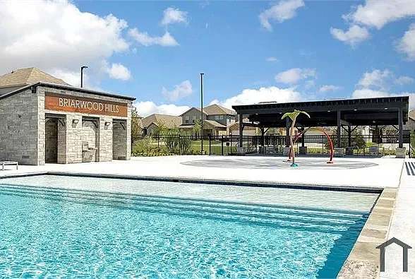 4 bed, 2000 sqft, $3,600 — Photo 4