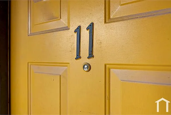 4811 Oakland St — Photo 17