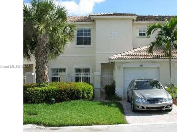 891 NW 170th Ter #891, Pembroke Pines, FL 33028