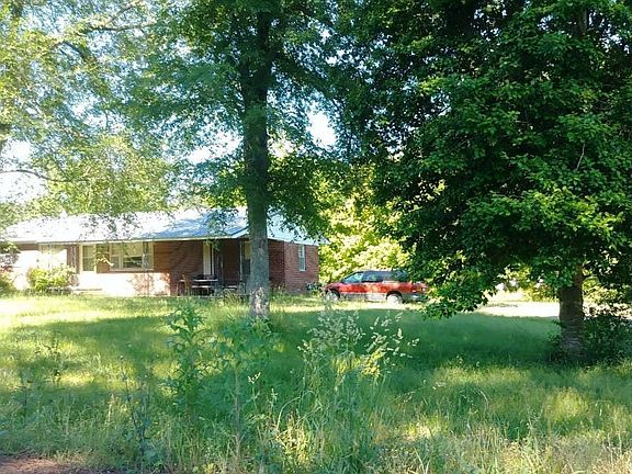 2nd image of 829 Beacon Rd