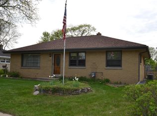 6549 N 89th St, Milwaukee, WI 53224