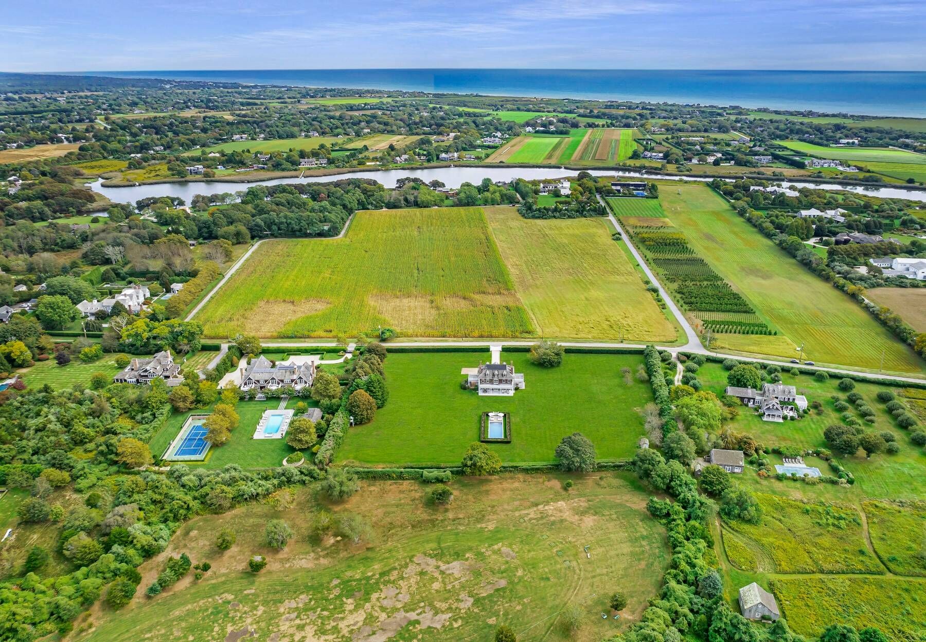 252 Highland Ter, Bridgehampton, NY 11932 Out East