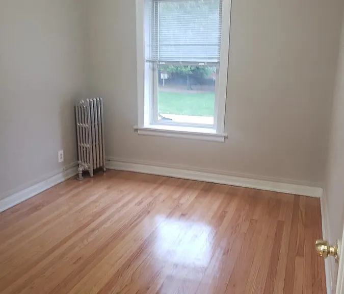 4259 W Addison St — Photo 7