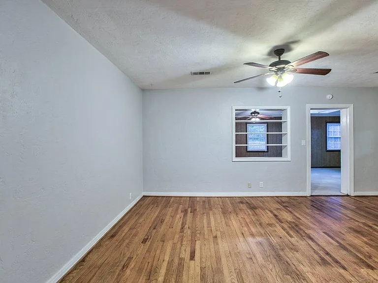 1314 W Tharpe St — Photo 2
