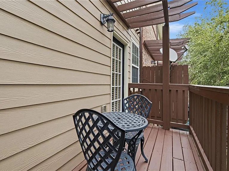 1231 Ashford Creek Park NE — Photo 34