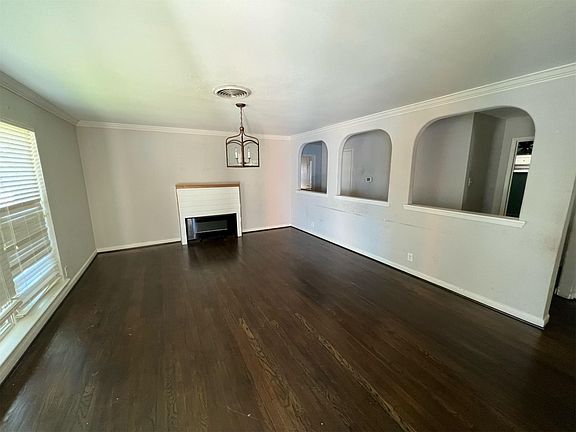 3rd image of 11410 Ashcroft Dr
