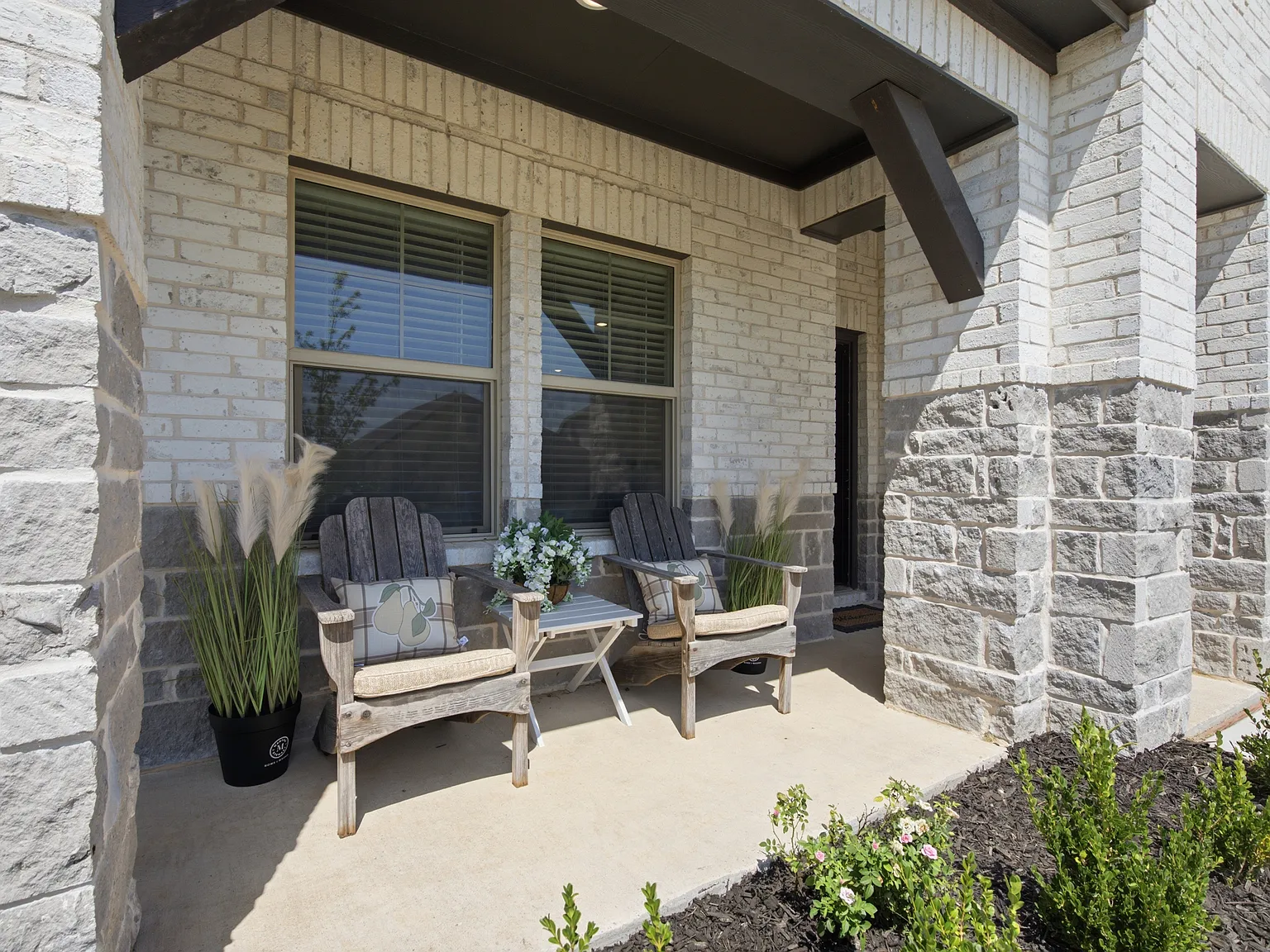 4 bed, 3.5 bath, 3100 sqft, $3,750 — Photo 3