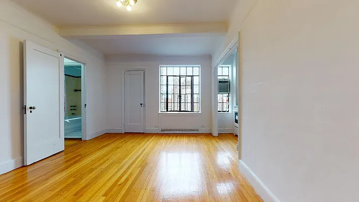 Rented by Bond New York | media 4