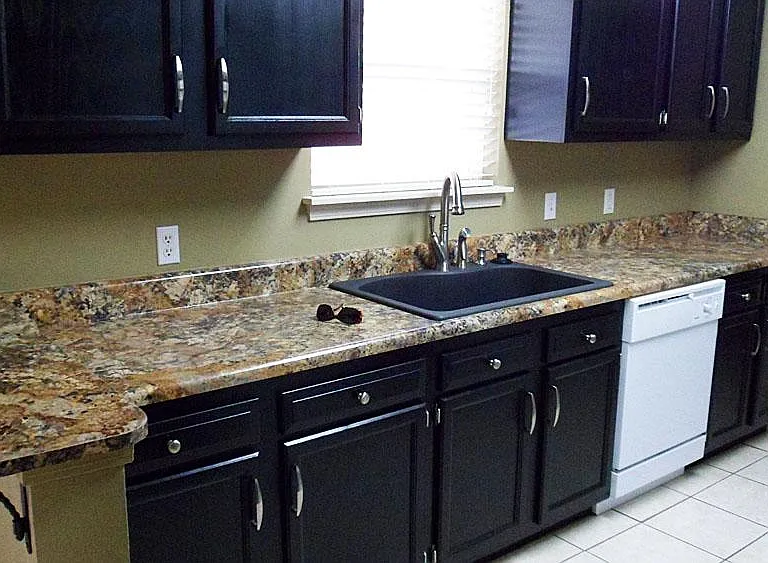 1702 Eastgate Cir — Photo 6