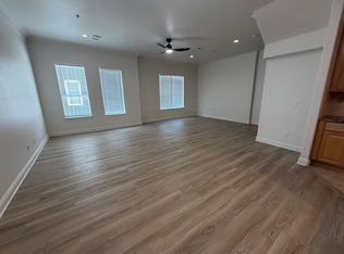 2316 Stutz Dr #B1, Dallas, TX 75235