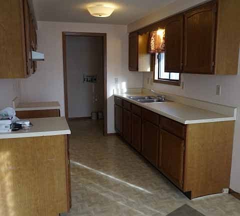 5th image of 1010 Sunnyview Dr