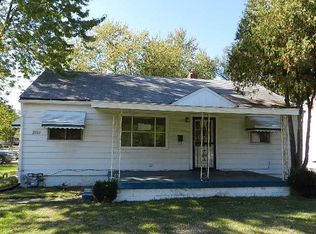 2102 N Kessler Blvd, Indianapolis, IN